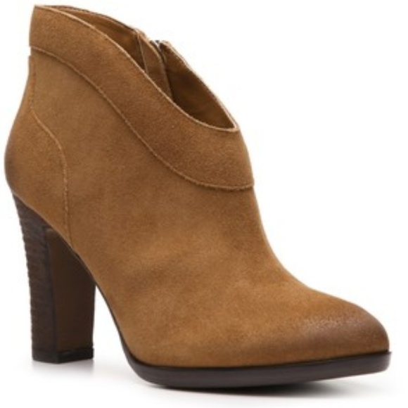 crown vintage Shoes - Crown Vintage booties